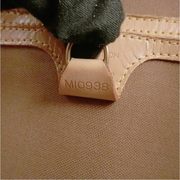 💎✨HOT BUY✨💎AUTHENTIC LV Ellipse MM WITH STRAP - Picture 16 of 16